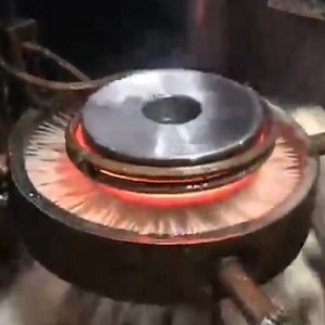 曲軸頸的高頻加熱設(shè)備淬火有幾種工藝方法？優(yōu)點有哪些？